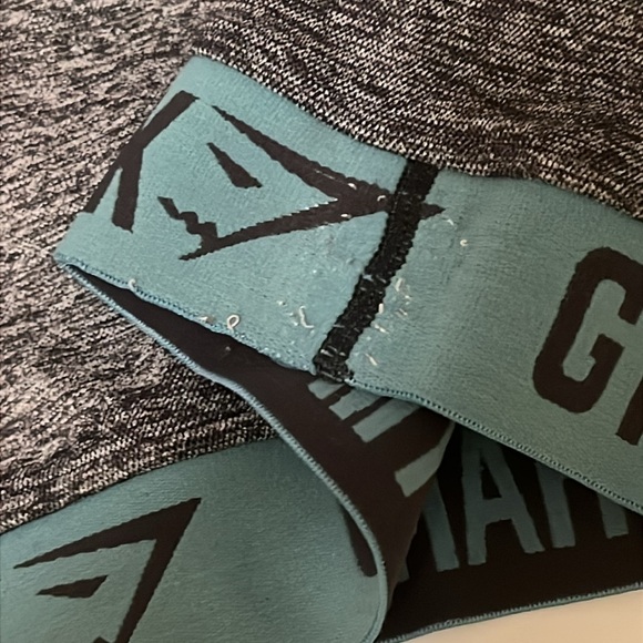 Gymshark Dark Gray Women’s Sports Bra Size XS - Picture 3 of 5